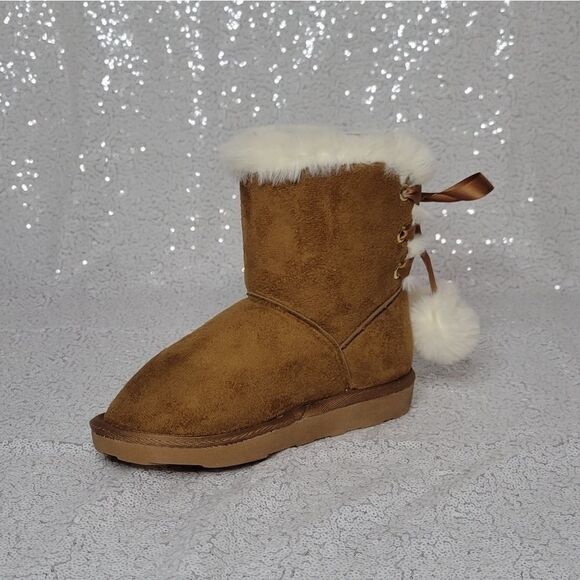 RAMPAGE Nadia Pom Pom  Boots .. Super Cute - Picture 4 of 9